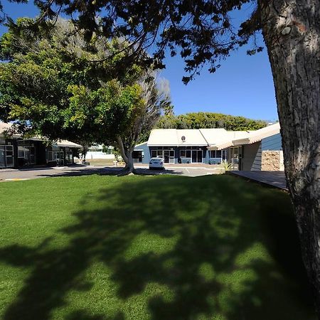 Abrolhos Reef Lodge Geraldton Exterior foto