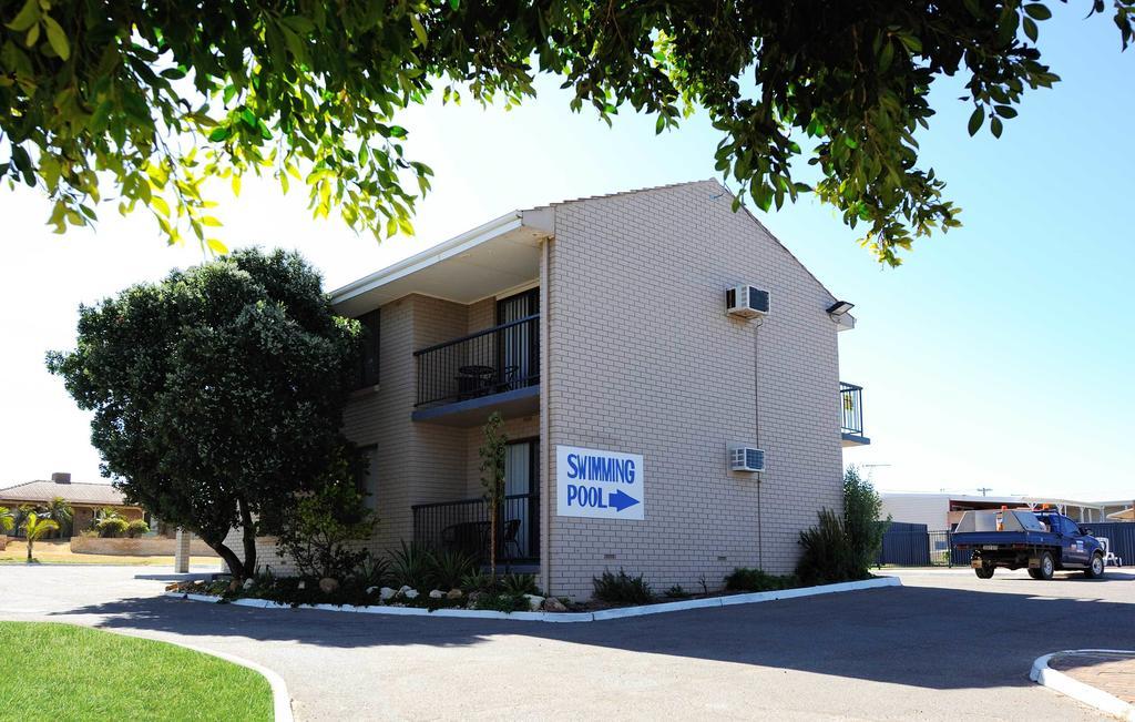 Abrolhos Reef Lodge Geraldton Exterior foto