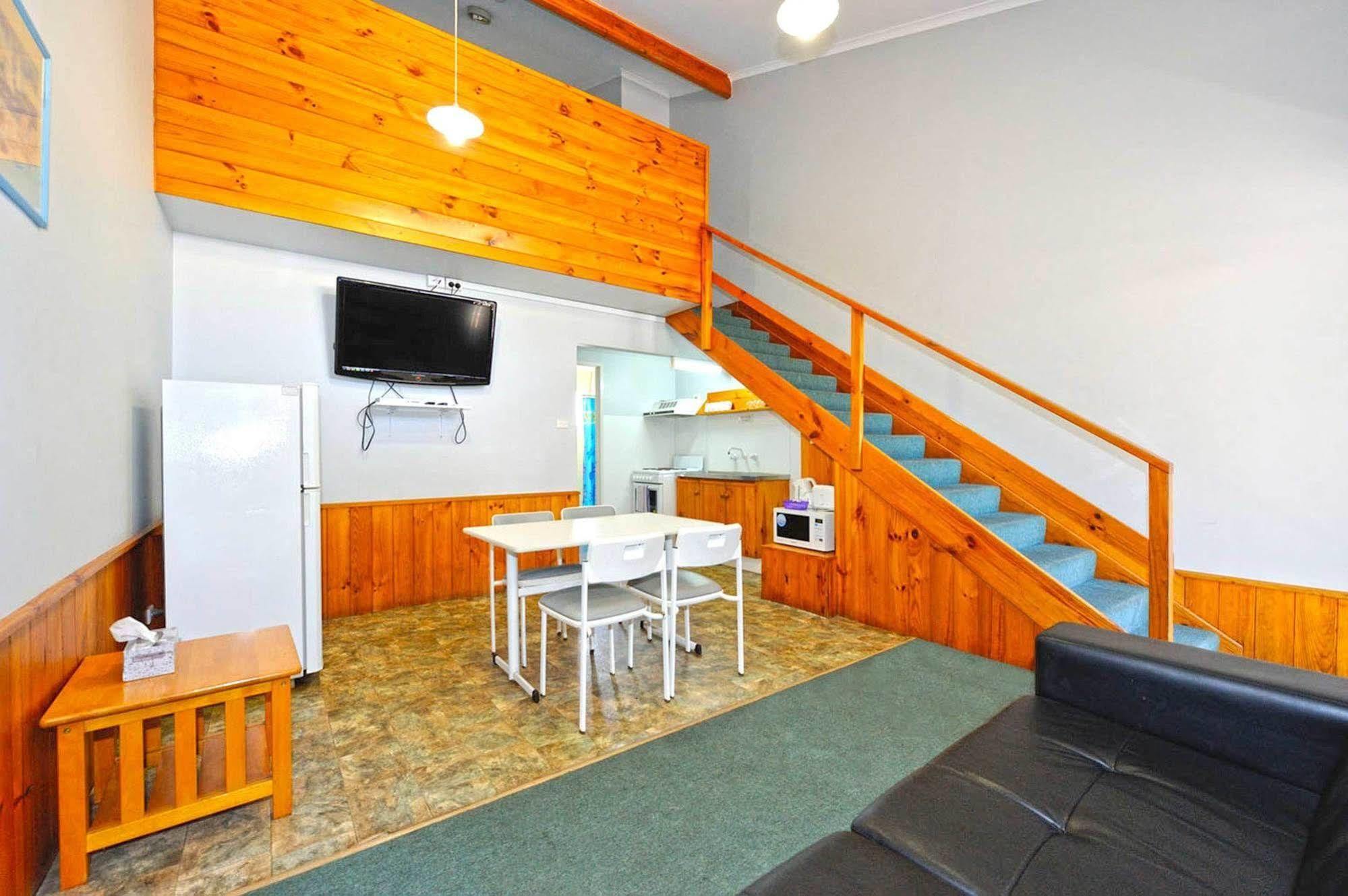 Abrolhos Reef Lodge Geraldton Exterior foto