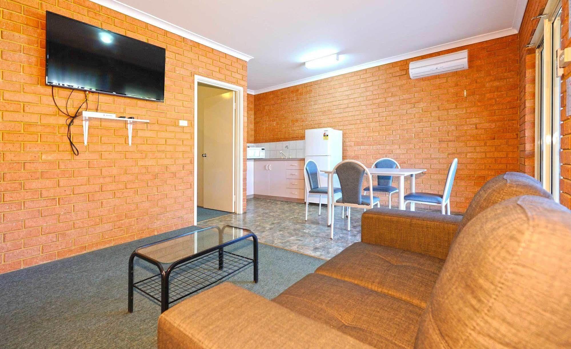 Abrolhos Reef Lodge Geraldton Exterior foto